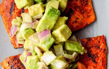 Mexican Roll with Salmon and Avocado - A Delicious Recipe to Spice Up Your Dinner Routine