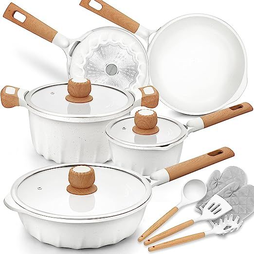 Country Kitchen Induction Cookware Sets - 13 Piece Nonstick Cast Aluminum  Pots and Pans with BAKELITE Handles, Glass Lids -Cream